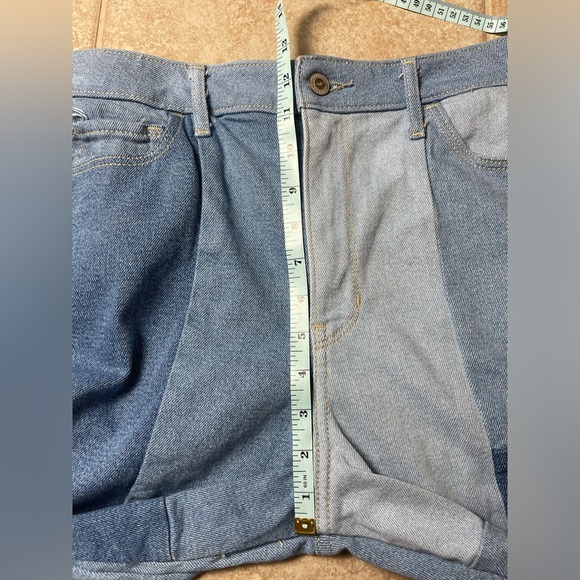 Hollister Ultra High Rise Patchwork Vintage Mom Jeans Waist 32 Inseam 28 - Picture 6 of 7